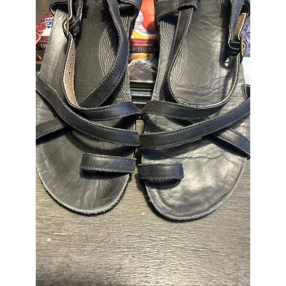 Chaco All Leather Sandals Toe Loop Strappy Buckle Sandals Shoes Sz 8 - Picture 11 of 14